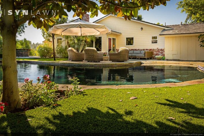 SYNLawn Kentucky residential artificial grass for celebrity superstar backyards