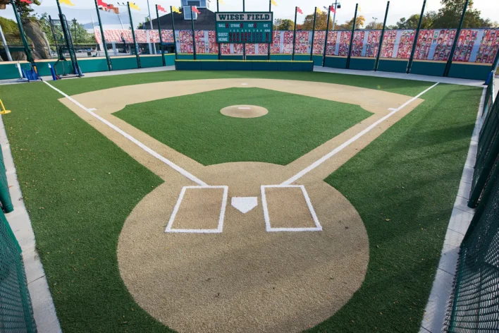 Artificial grass baseball field in Louisville, KY