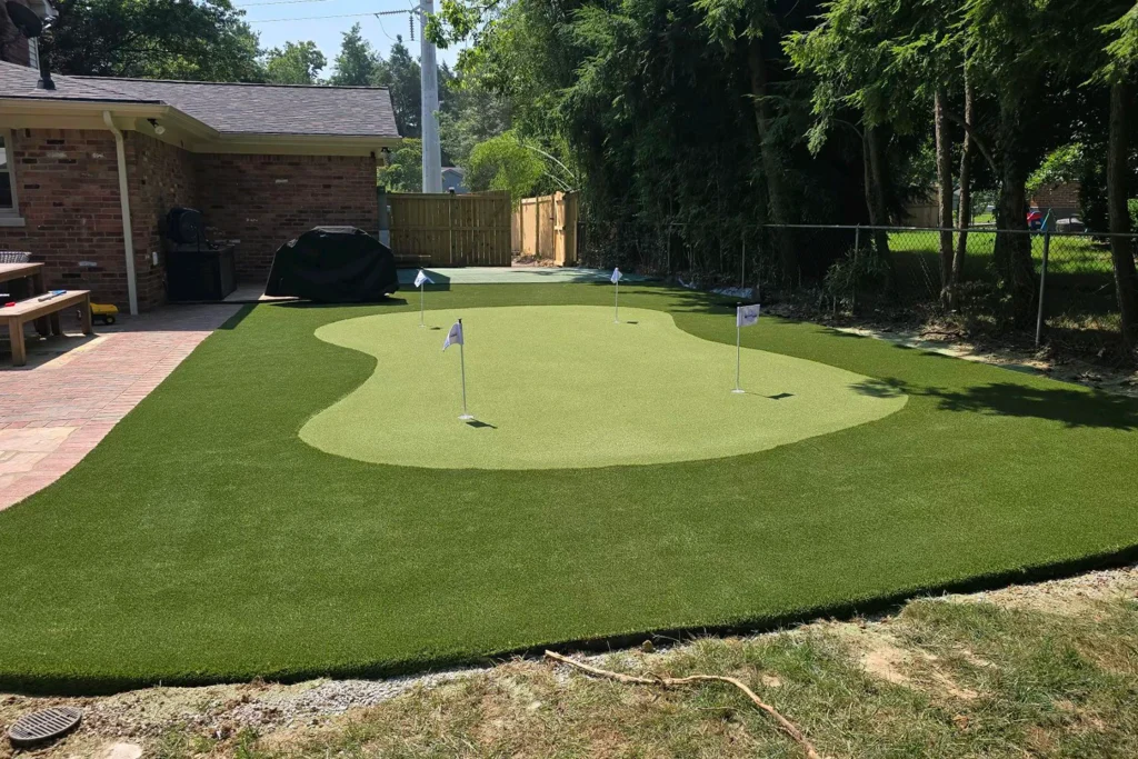 Backyard golf green installed by SYNLawn